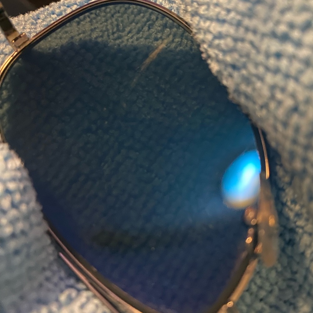 Ray-Ban Polarized Sunglasses - Picture 7 of 10